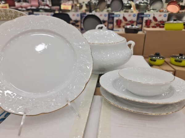 Service À Table Complets En Porcelaine 60 Pièces (Réf =1350577)